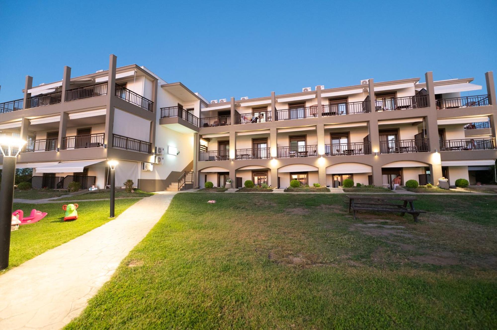 Hotel Areti Neos Marmaras Exterior photo