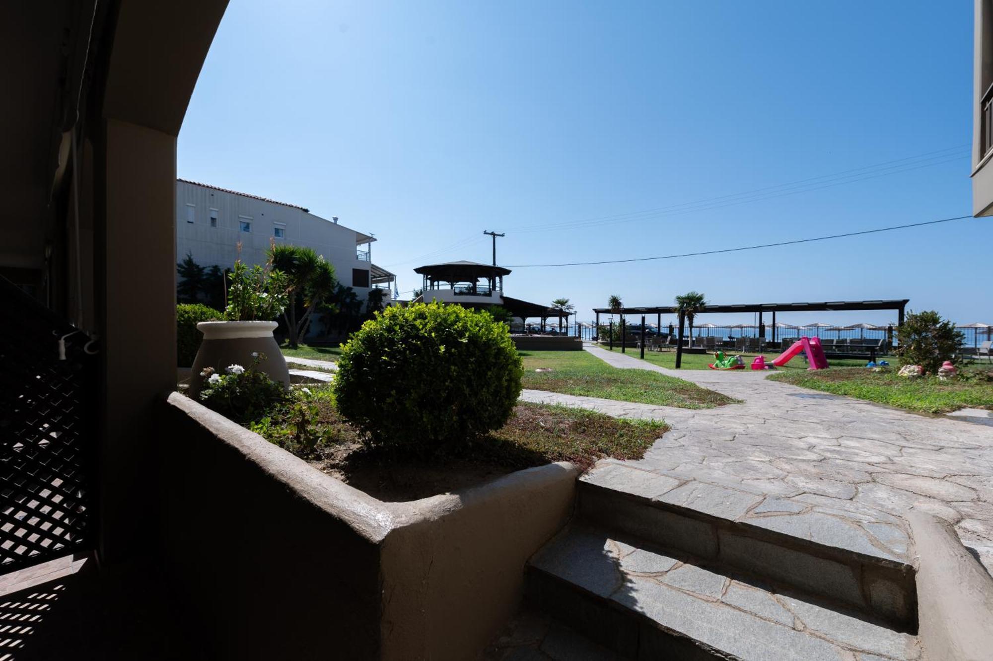 Hotel Areti Neos Marmaras Exterior photo